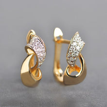 Load image into Gallery viewer, MECHOSEN Luxurious Geometric Stud Earrings AAA Zircon Prong Setting Crystal Orecchini English Lock Copper Brincos Women Bijoux
